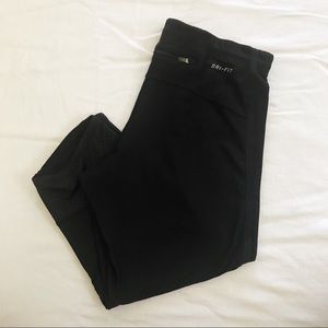 Knee-length Nike leggings